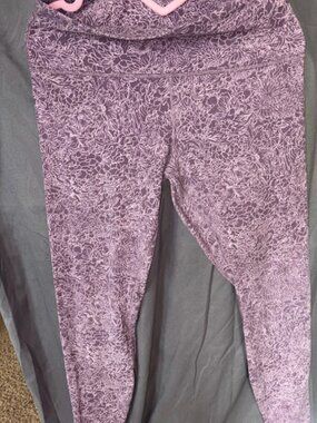 Lululemon Leggings Women's 12 Purple Floral Print High Rise Ankle Yoga Pants